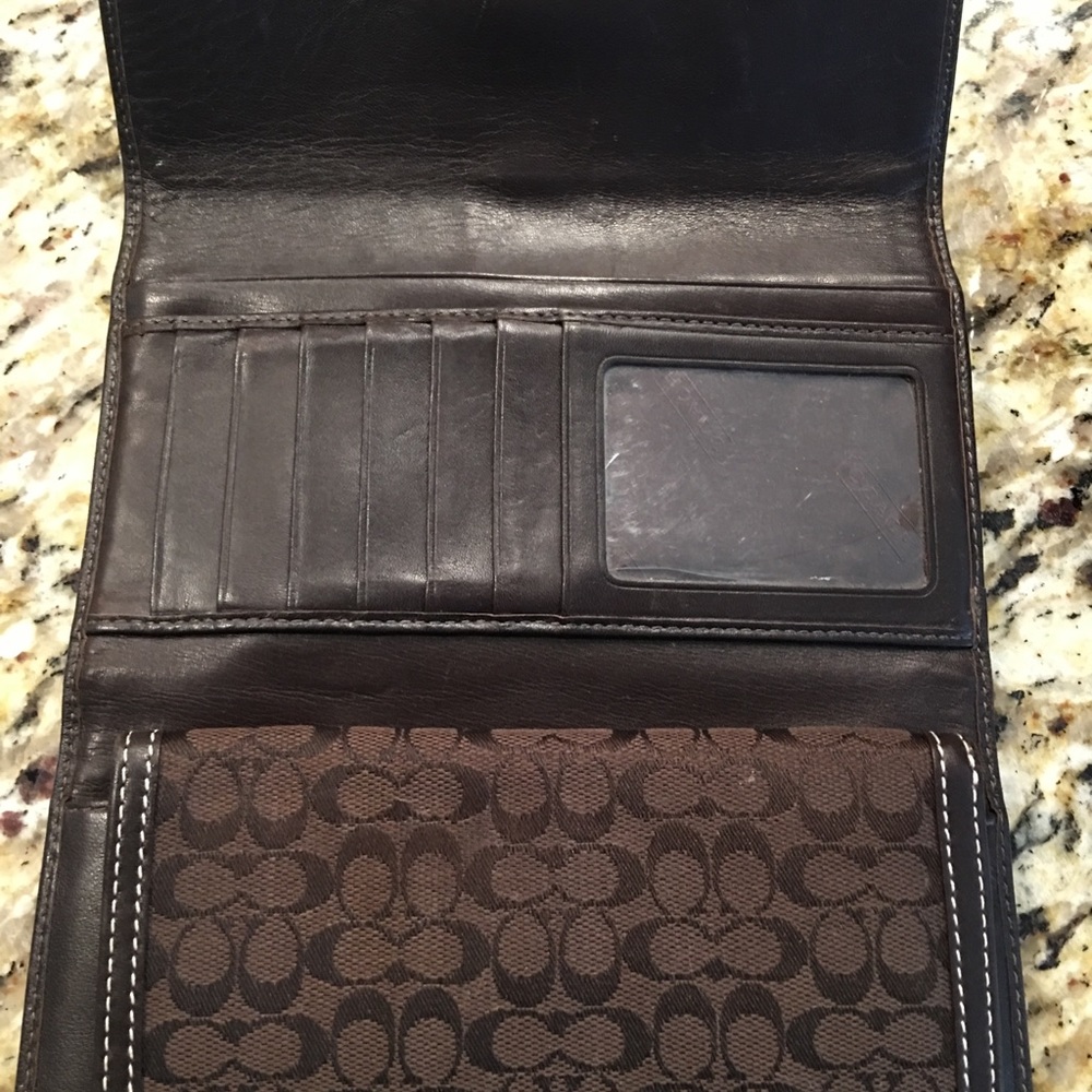 Coach purse and matching wallet